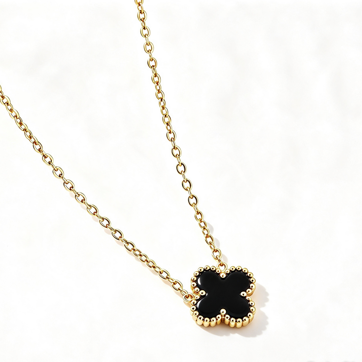 Clover necklace